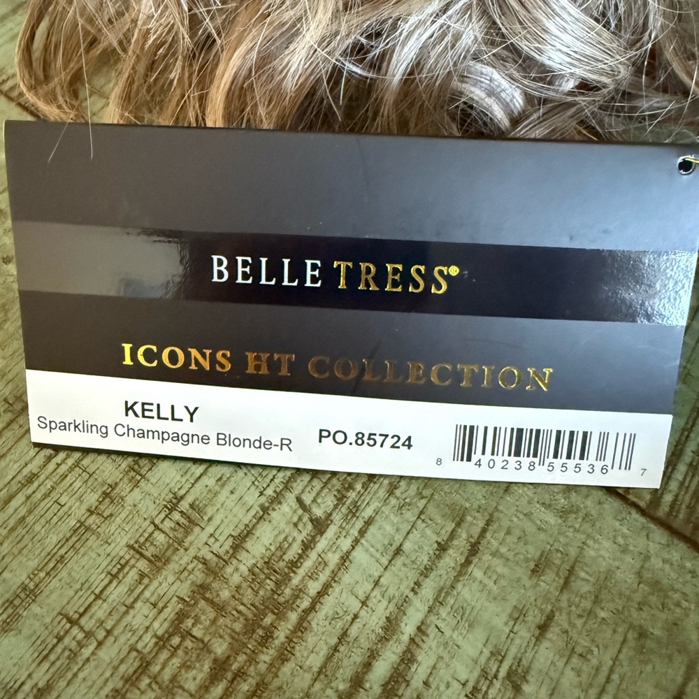 Belle Tress ICON HT Collection - Kelly - in Sparkling Champagne – R - Picture 7 of 11